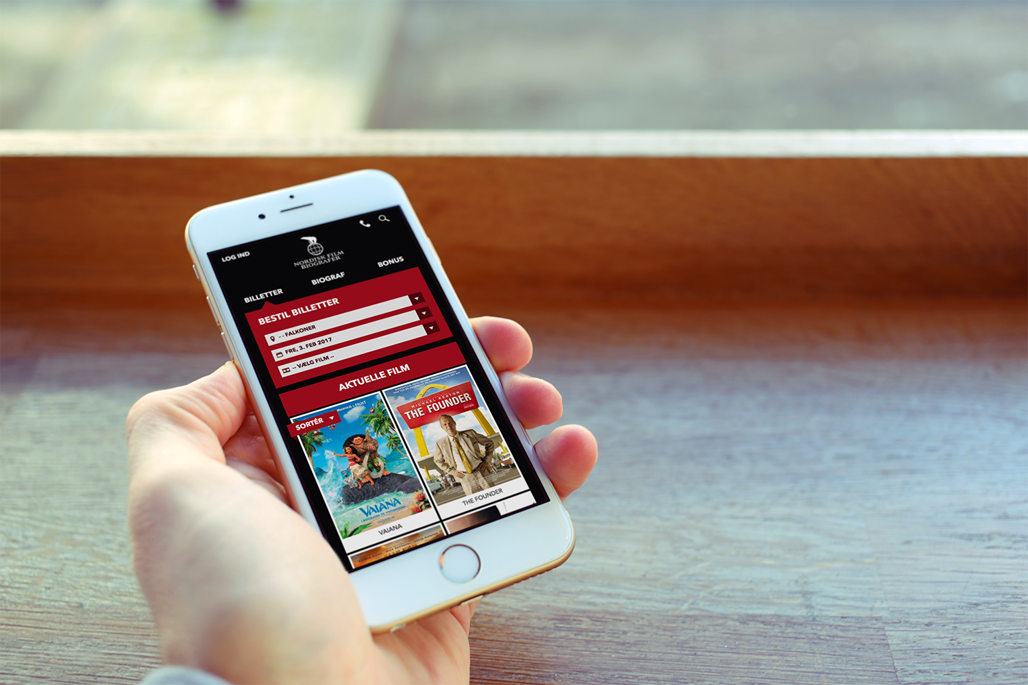 Nordisk Film Cinemas website on cell phone screen